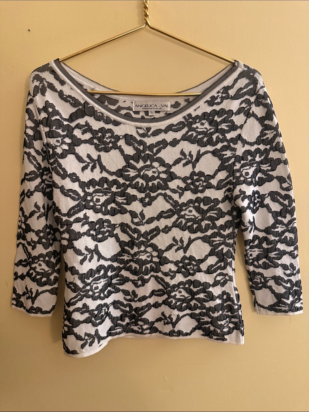 Angelica Val Women’s Top